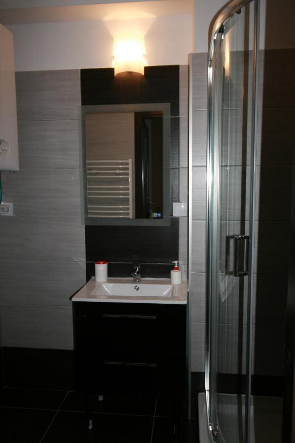 Dom Sapiehy Aparthotel คราคูฟ ภายนอก รูปภาพ