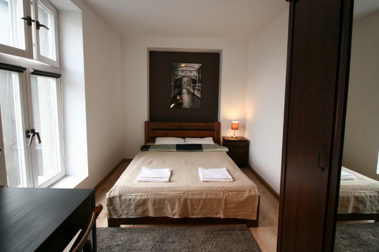 Dom Sapiehy Aparthotel คราคูฟ ภายนอก รูปภาพ
