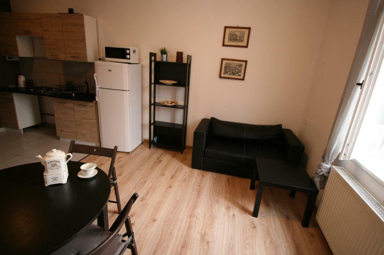 Dom Sapiehy Aparthotel คราคูฟ ภายนอก รูปภาพ