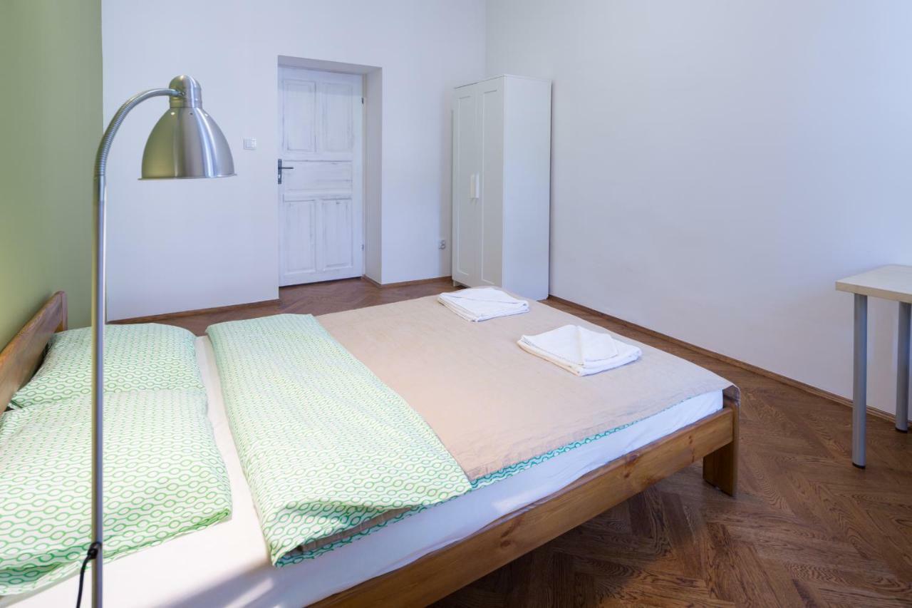 Dom Sapiehy Aparthotel คราคูฟ ภายนอก รูปภาพ