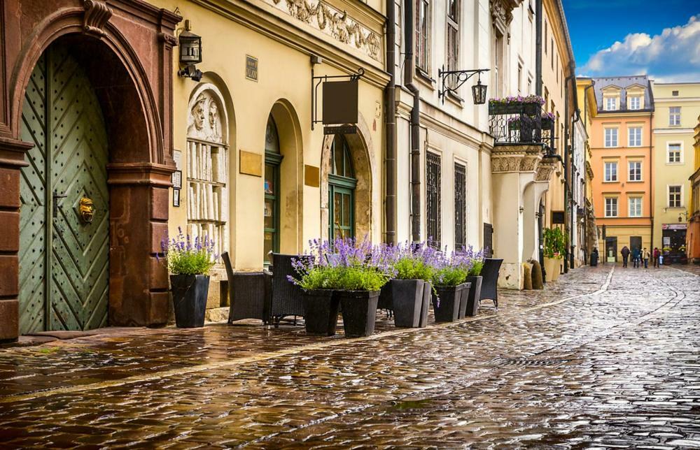 Dom Sapiehy Aparthotel คราคูฟ ภายนอก รูปภาพ